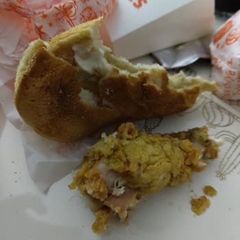 Popeyes Siparişle Gelen Ürünün Alakası Yok