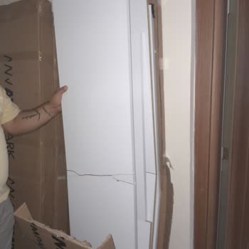 Aras Kargo Kırık Mutfak Dolapları Ve Geç Teslim