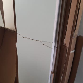 Aras Kargo Kırık Mutfak Dolapları Ve Geç Teslim