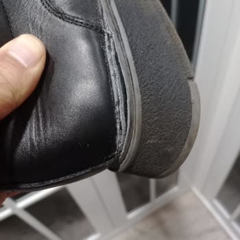 Derimod Satış Sonrası Markasına Sahip Çıkmıyor