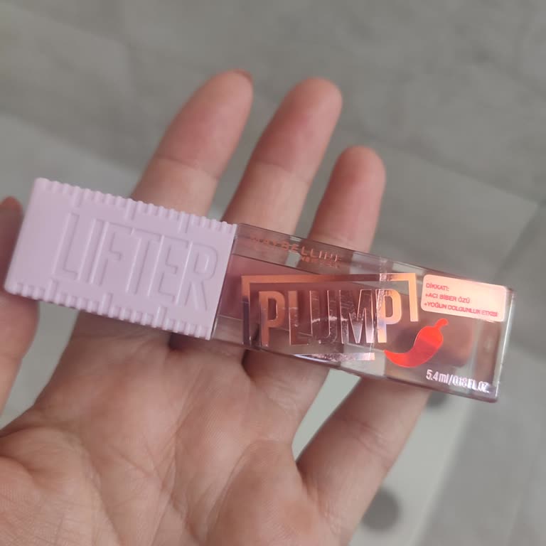 Maybelline New York Dudak Dolgunlaştırıcı Hiçbir İşe Yaramıyor