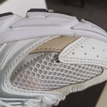 Kanyon Sneaks Up New Balance 530