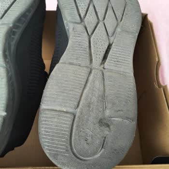 Skechers Ayıplı Ve Kalitesiz Ürün Satıyor