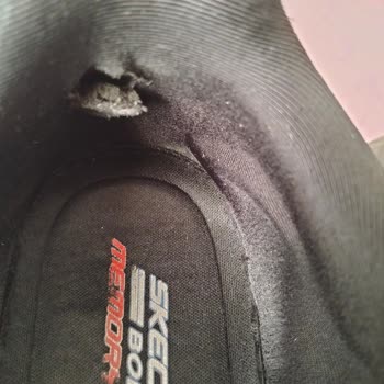 Skechers Ayıplı Ve Kalitesiz Ürün Satıyor