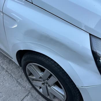 Metro Turizm Aracıma Çarpıp Kaçtı.