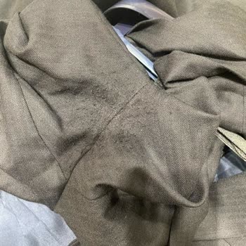 W Collection'dan Aldığım Takım Elbise Hızla Deforme Oldu