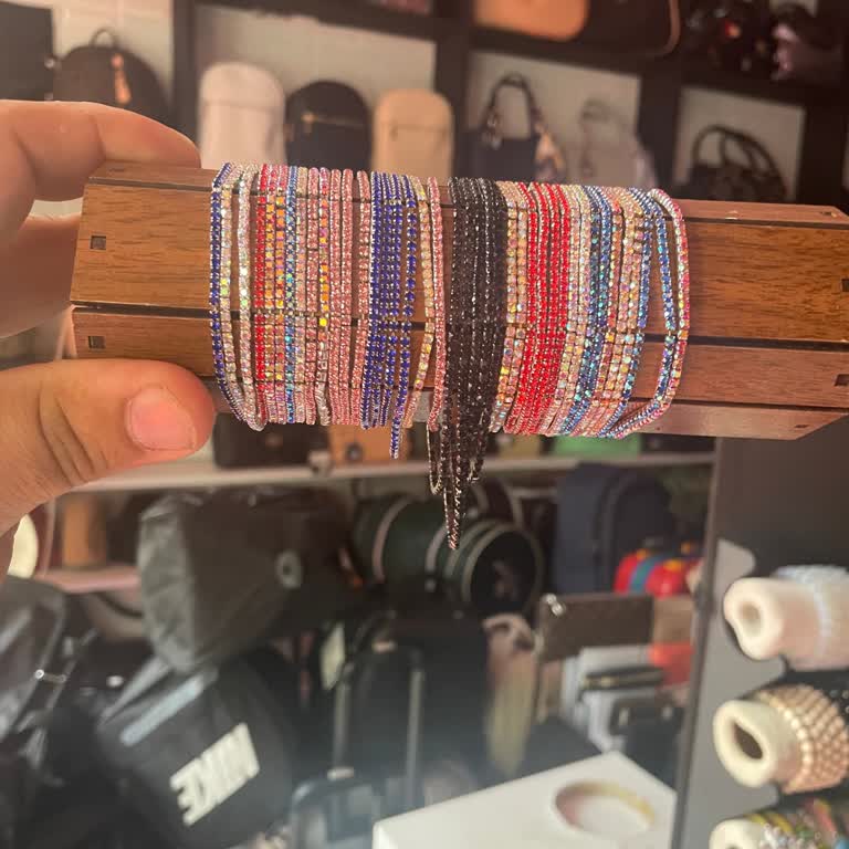 Toptan Takı Mimarisi 10 TL'nin Arkasında Duramıyor