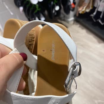 Deichmann Dolgu Topuklu Sandalet