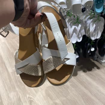 Deichmann Dolgu Topuklu Sandalet