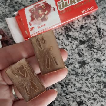 Ülker Çikolata Tadı Ve Görüntüsünü Bozmuş!