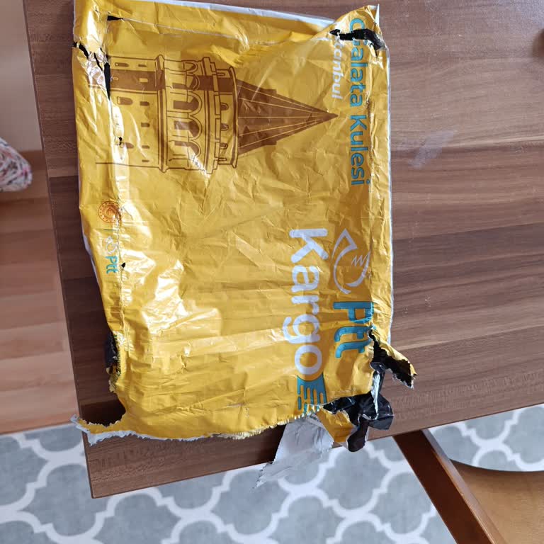 PTT Kargo Gönderim Ücreti Çok Fazla