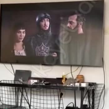 Blutv Dizi İzlerken Donuyor