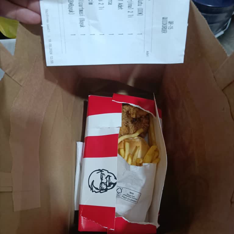 KFC Eksik Menü Gönderdi