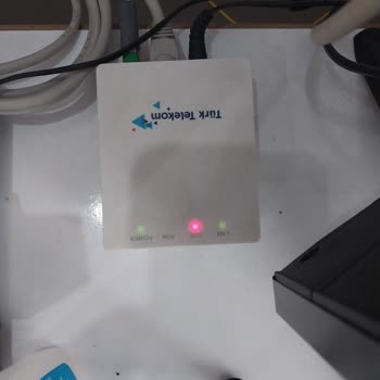 Türk Telekom Bina Girişindeki Arızaya Müdahale Etmiyor 12 Daire Mağdur