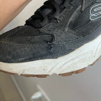 Skechers Spor Ayakkabı Şikayeti