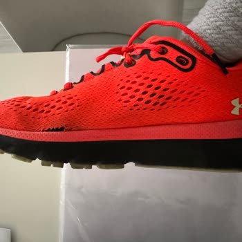 Under Armour Demek Pişmanlıktır, Bir Daha Asla