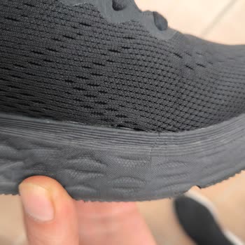Historia AVM Ayıplı Mal Skechers Garanti Dediniz