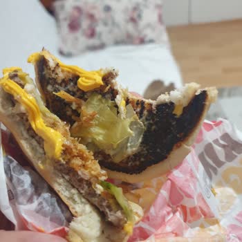 Burger King Yanmış Yemek Siparişi İle Hayal Kırıklığı