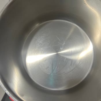Karaca Züccaciye Çelik Tencere Çizikleri!