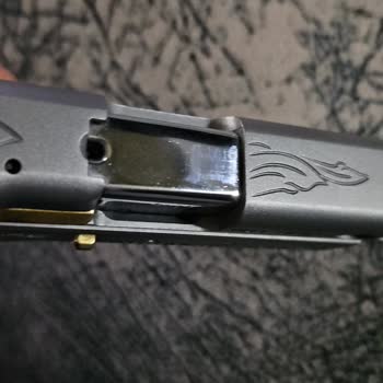 Sarsılmaz Silah Renk Atması Şarjör Oturmuyor Sürtme İzleri Var