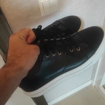 Derimod Ayıplı Ürünü İade Almıyor.