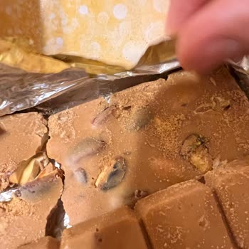 Eti Gıda Eti Gold Çikolata'da Böcek Çıktı
