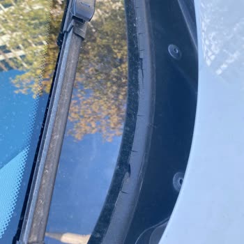 BMW F20 (1.16d) Ön Cam Fitili