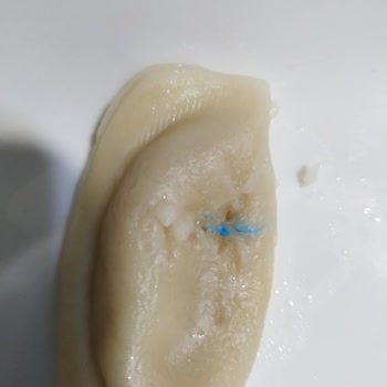 File Market Harras Hıngel Mantıda Plastik Parçası Şoku