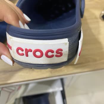 Migros Sattığı Crocs Terliğin Arkasında Durmuyor
