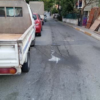 Pendik Belediyesi Çöp Kamyonlarının Pislikleri