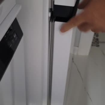 Arçelik Buzdolabı Hayal Kırıklığı: Dayanıksız Raflar ve Kapanmayan Kapak