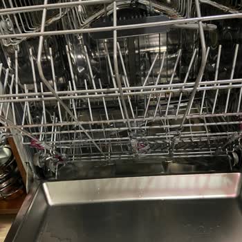 Arçelik 9485fi Bulaşık Makinesi Sepetlerinde Paslanma Sorunu