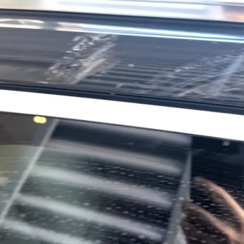 Avek Tekstilkent Audi Çimento Ve Dışkıya Bulanıp Teslim Edilen Araba
