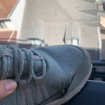 Skechers 1 Sene Olmadan Ayakkabıda Soyulmalar Oldu