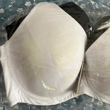 Pierre Cardin Lingerie Trendyol Uygulaması Pierre Cardin'den Aldığım Ürün Kirli Geldi