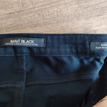 Mavi 3 Ayda Tüylenen Renk Atan Jean