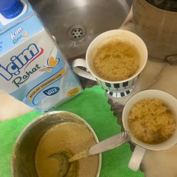 İçim Süt ve Süt Ürünleri İçim Rahat Laktozsuz Bozuk Süt Sayesinde Zehirleniyorduk.