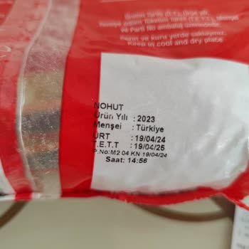 BİM Böcekli Ürün Satıyor