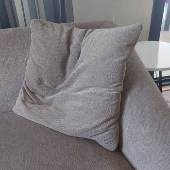 Enza Home Koltuk Yastıkları Beklentiyi Karşılamadı