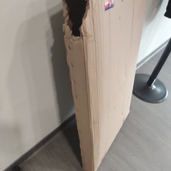 Sürat Kargo Müşterilerini Yüzüstü Bırakarak Mağdur Ediyor.
