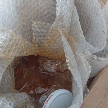 Kırık Bal Kavanozları: Yurtiçi Kargo Mağduriyeti