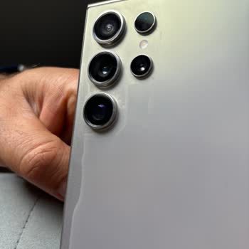 Samsung Galaxy S24 Ultra Kapakta Açılma