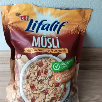 Eti Gıda Eti Lifalif -Müsli -Yer Fıstıklı Ve Hurmalı - Paket Görseli - İçerik