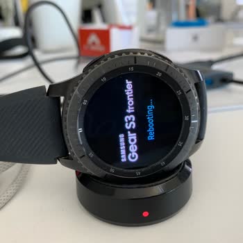 Samsung Gear S3 Frontier Rebooting