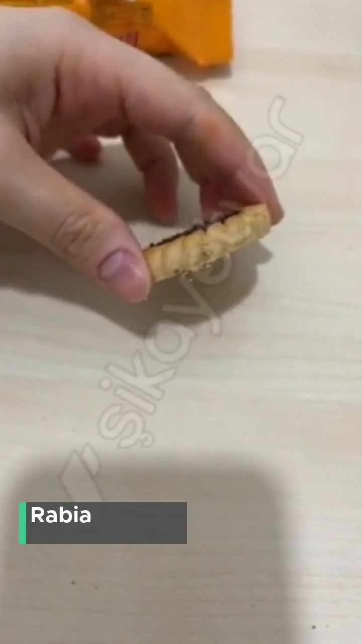 Kurtlanmış Tempo Portakal Soslu Bisküvi videonun kapak resmi