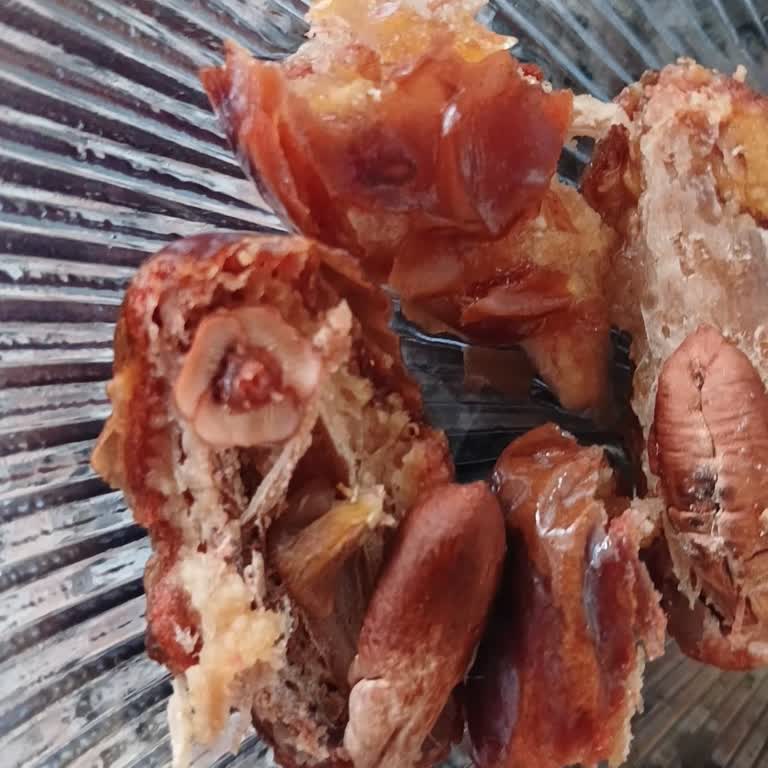 Fındıklı Tatbak Yiyeceklerde Böcek Ve Kurt Çıkıyor