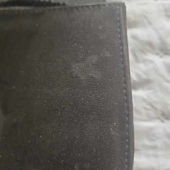 Derimod Markasının Fotoğrafla Ürün Değerlendirmesi Şaka Gibi