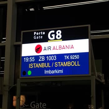 Air Albania Airalbania Havalimanında Saatlerce Beklemek