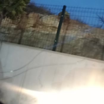 Gaziantep İmam Kayalı Renault Bayii Sağlam Arabamın Ön Camını Kırmış