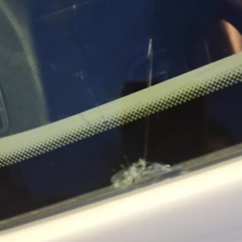 Renault Service Broke My Car’s Windshield During Maintenance No Responsibility Taken